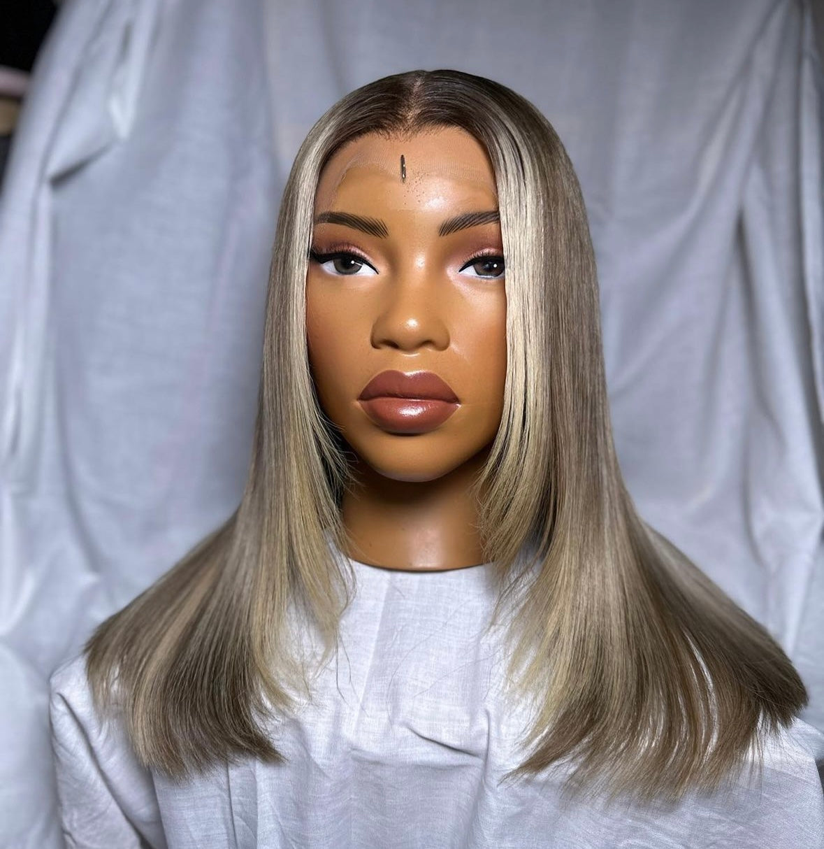 HD 13x4 blonde 613 straight frontal