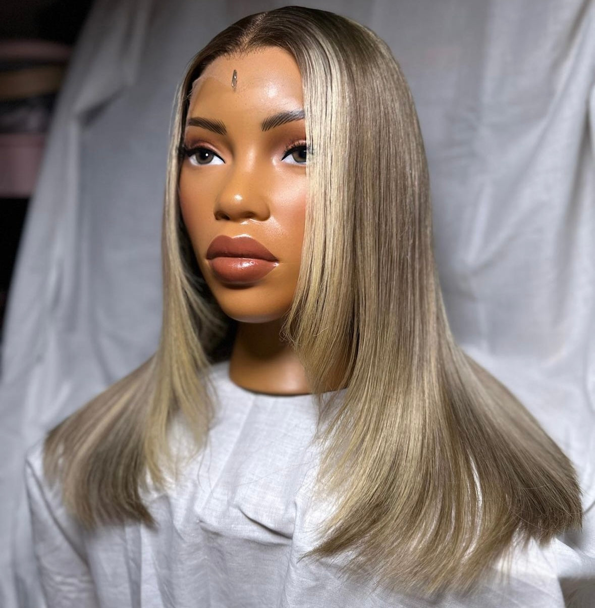 HD 13x4 blonde 613 straight frontal