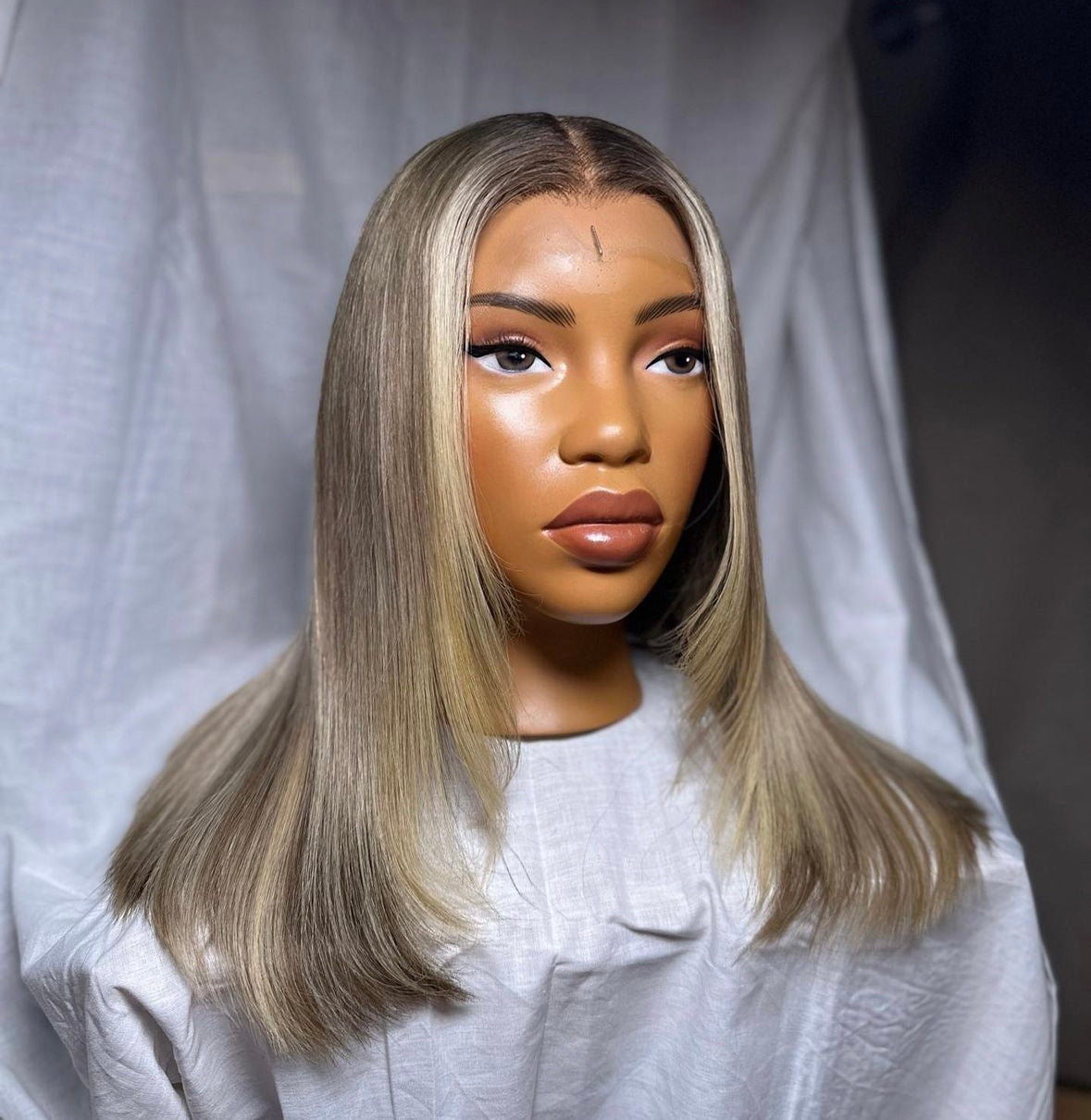 HD 13x4 blonde 613 straight frontal